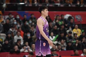 mk体育官网-媒体人：陈国豪接近以超级B类合同加盟广东