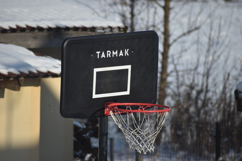 中国篮球之队官方：头号核心周琦旧伤复发离队 将去美国康复治疗