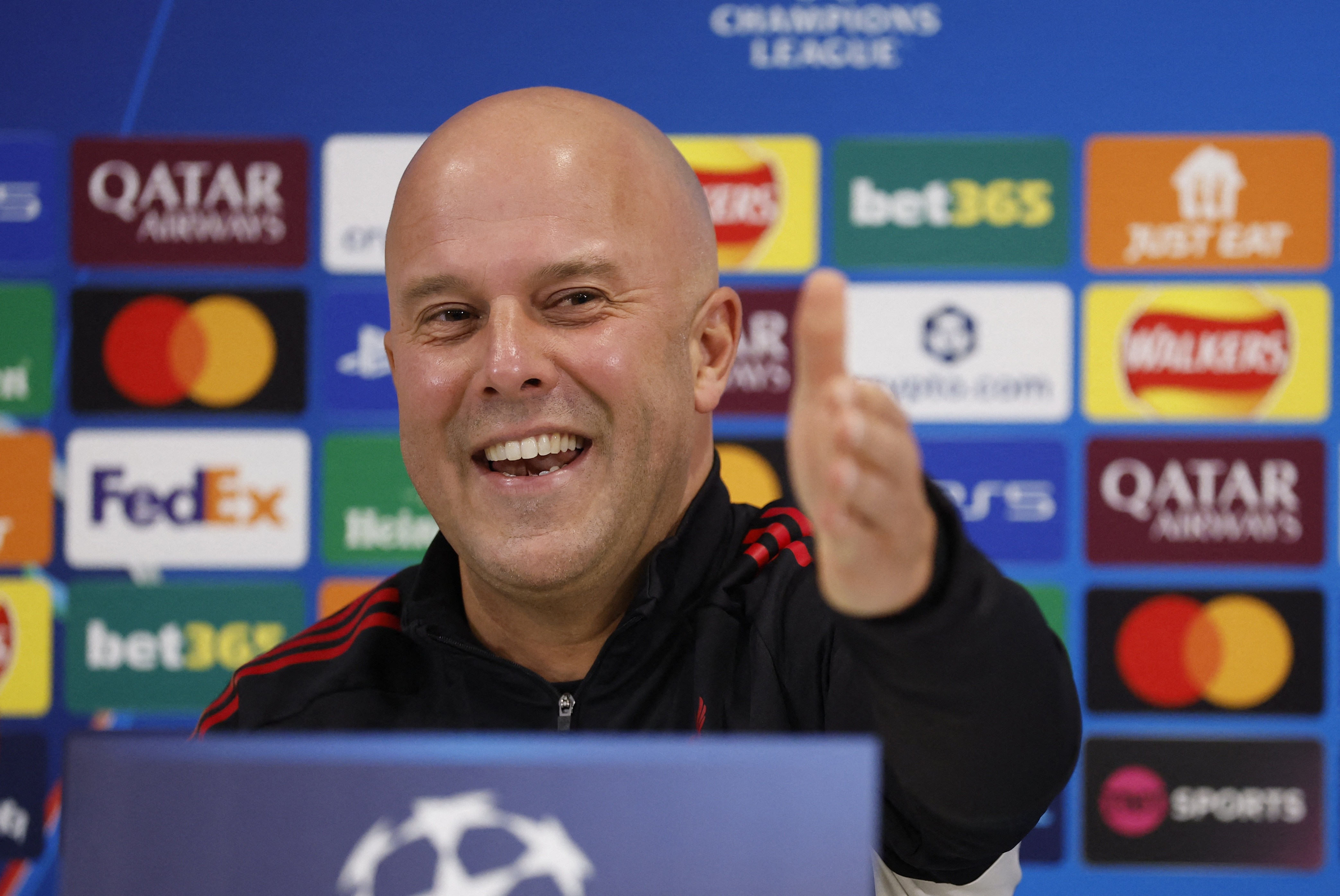 mk体育官网-TA：收入大涨+历史债务低，利物浦得以在本赛季豪掷近5亿镑引援